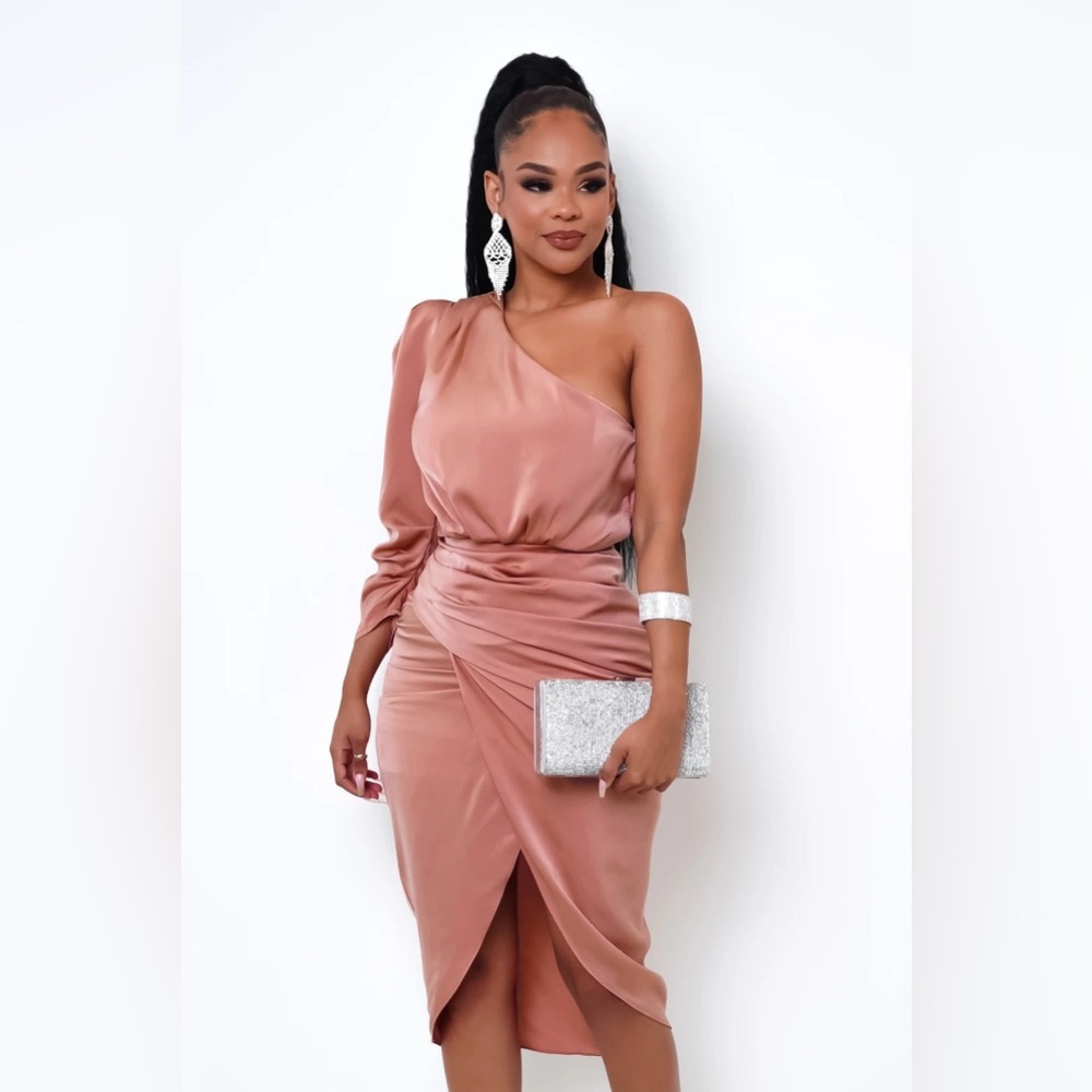 “Flawless” Midi Dress